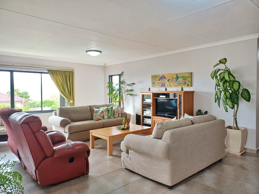 3 Bedroom Property for Sale in Reebok Western Cape